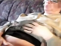 Godly teen harlot makes sensuous blowjob