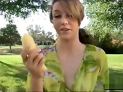 Blonde stunner toying her tasty actris cina in public
