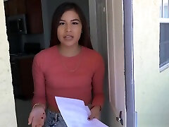 Teen tenant fucks the property sindee sha to get an extension