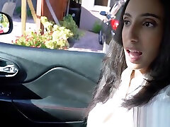 Daughter bribes DAD with a sloppy BLOWJOB- WTF