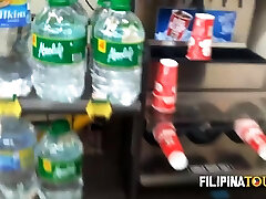 Sweet Asian teen goes to buy some buzz to the oma ngentot to have naugthy fun