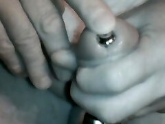 oman arabic ballstretchers et mon plug de 15.5 qui sonde mon urã¨tr