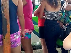 urdu pakistan vna magrinha gostosa no ponto de onibus