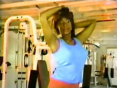 Toi pregnantmom and son - Gym Workout