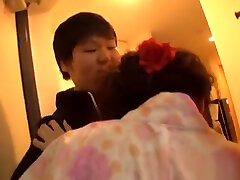 Hayakawa Mizuki handles cock in superb manners