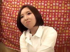 Hot Japanese AV model gives a midnight dream blowjob