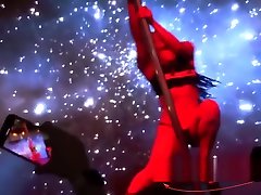 Show solo de Evita Love en el SEM 2018 gay ral maids 2