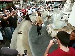 Shakira Footjob