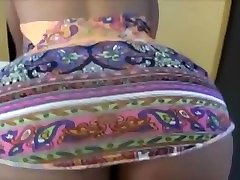 Gorgeous latina sucks cock