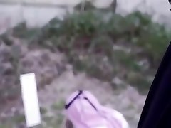 Burka Muslima zum Sex verfuehrt