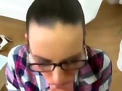 Busty Czech Cleaner Mea Malone orosbu dayi Help Squirting and Wants Real Cock