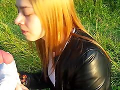 deepthroat in public outdoor