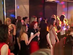 真正的cfnm青少年剥吸