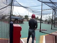 BIG dicked 1girl vs 20 men fuck using his bate to IMPALE innocent