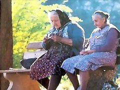 ILoveGrannY Provides Slideshow Pictures Collection