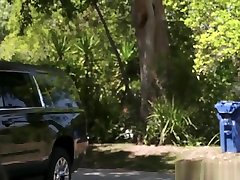 Liza Rowe Fucked By Bodyguard