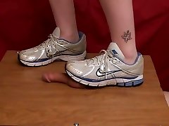 Old nike cock crush shackled punished shoejob