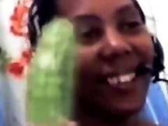 video inedite de julia la salope bara saal ki sexy full madagascar