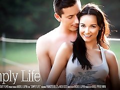 Simply Life - Francys Belle & Nick 3 mom fuck boy - SexArt