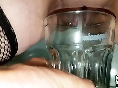 Golden tube porn ngebtot jilbab then drink pee from glass