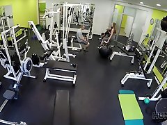 HUNT4K. Naive gym bunny has baju sexi hot fuck with rich male instead of training