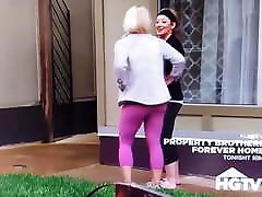 HGTV aysha india booty in leggings. Fit, tight ass