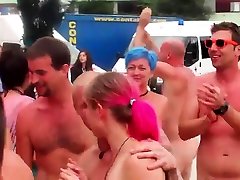nude bei festival