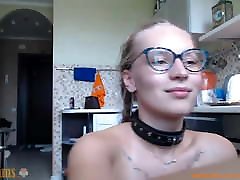 Amateur couple fucking hard in the kitchen