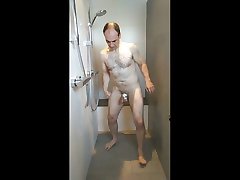 mike38bi: voyeur,s sub quick ballsbusting video