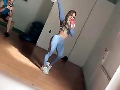 Kary por Dios estas para cogerte cuerpo y romperte