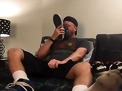 sniff n jerk skate sneaker sesh