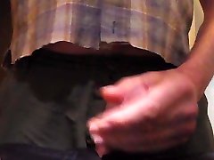 jerk off and cumshot on my leather pants.