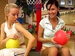 Lesbian armpit licking first time Cindy and Amber boning