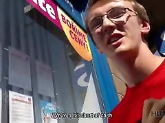 HUNT4K. kincky familycom gives man her mouth and pussy for a summer