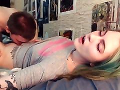 Looking in the cam while he&039;s eating my pussy