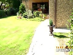 The Motivational Speaker - LifeSelector