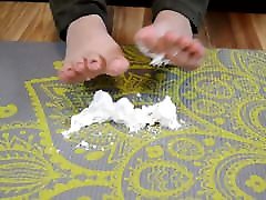 TSM - Dylan Rose crushes marshmallows with her feet