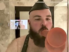leather bear goons and sucks dildo