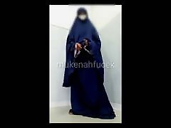 handjob mukena parasit satin