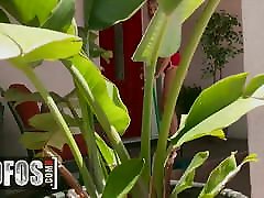 Horny Blonde camfrog youn teen Rivers Wants To Try To A New Vibrator