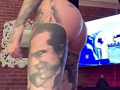 sabrina sawyers nudo inchiostrata tatuaggio sexy ustmamò culo grosso