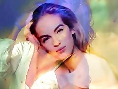 شستشوی ababita shivdashani sex video توسط سامانتا