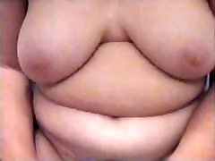 Wife is pissing, but dont like filming her face