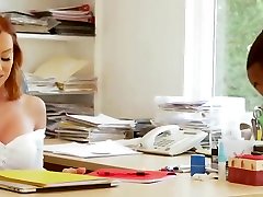 dojrzałe czerwony głowa przejebane w duży czarny kogut