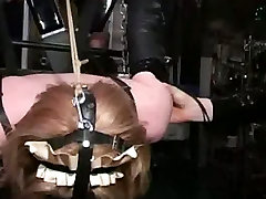Domme Binds Her Female Sub