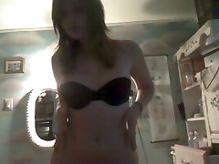 Sexy de 19 años de edad tiras por webcam