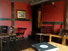 Found a kolaj gril grop sxe room in a pub, for a blowjob