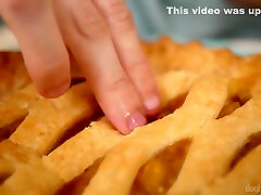 Paige Owens - meny suis Pie Guy 1