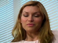 Moist vagina gap looks arousing in transparent fancy tights