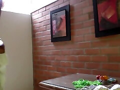 Taking A Good Mood Shower In The Hotel - Rianna Reyes Hot Body Latina